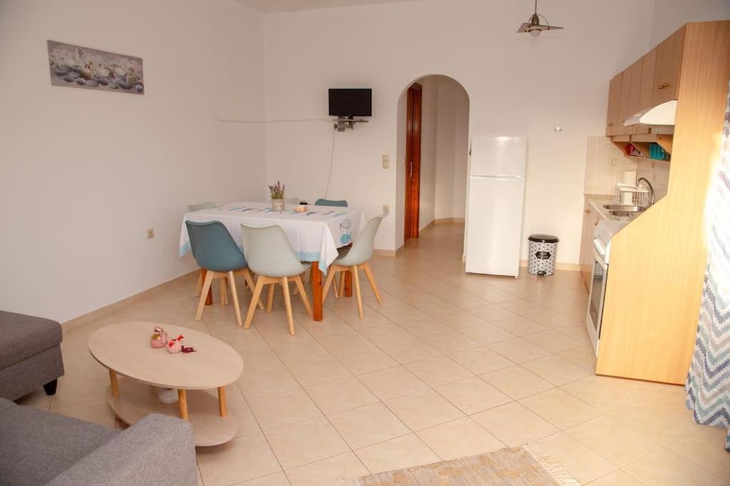 Εξοχη Και Θαλασσα Apartment มากรีเยียลอส ภายนอก รูปภาพ